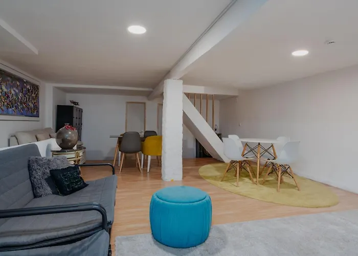 Pensión Ndussole Oporto